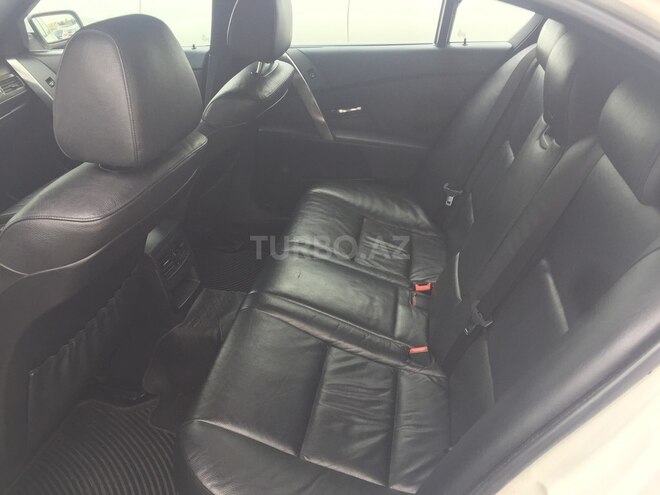 BMW 525 2004, 234,000 km - 2.5 л - Bakı