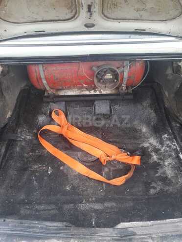 GAZ 3110 1998, 254,780 km - 2.4 l - Salyan
