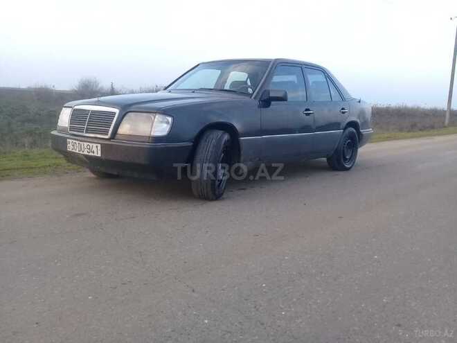 Mercedes E 200 1995, 258,000 km - 2.0 л - Biləsuvar