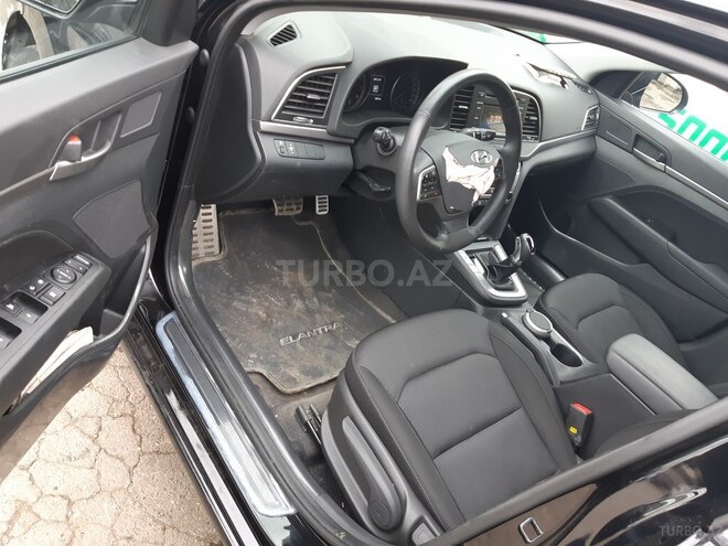 Hyundai Elantra 2018, 16,000 km - 2.0 l - Bakı