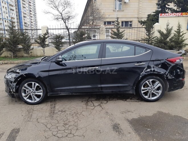 Hyundai Elantra 2018, 16,000 km - 2.0 l - Bakı