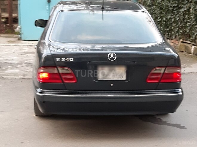 Mercedes E 240 2000, 326,000 km - 2.4 l - Bakı