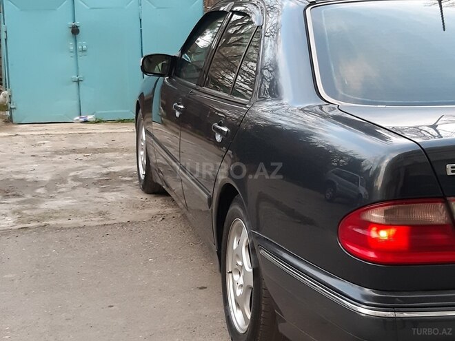 Mercedes E 240 2000, 326,000 km - 2.4 l - Bakı
