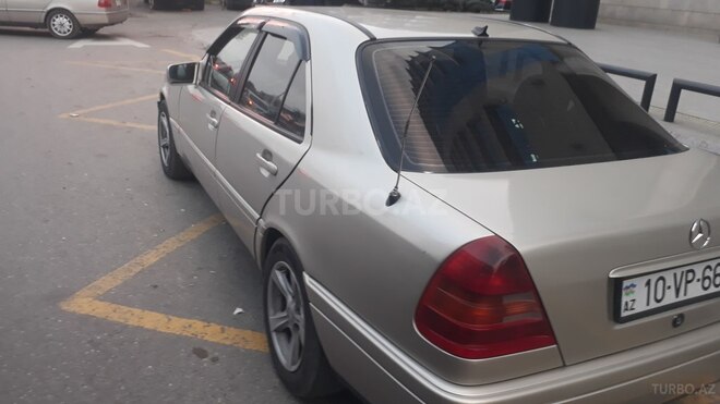 Mercedes C 220 1995, 550,000 km - 2.2 l - Bakı