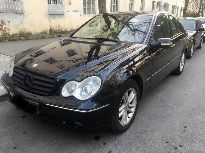 Mercedes C 240 2002, 258,700 km - 2.6 l - Bakı