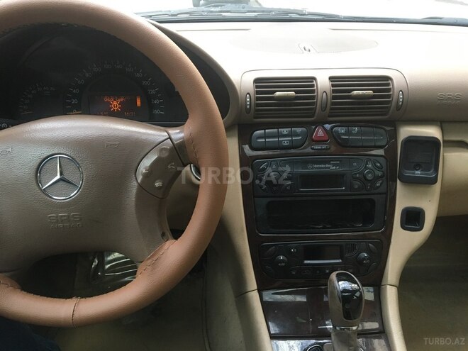 Mercedes C 240 2002, 258,700 km - 2.6 l - Bakı