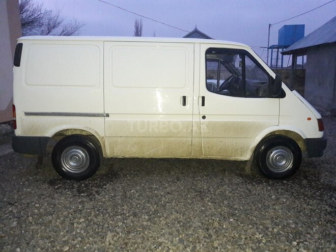 Ford Transit 1999, 310,000 km - 2.5 л - Saatlı