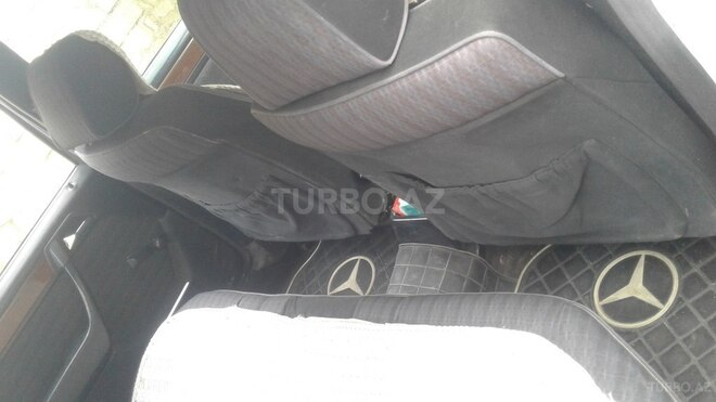 Mercedes E 200 1992, 325,428 km - 2.0 l - Bakı