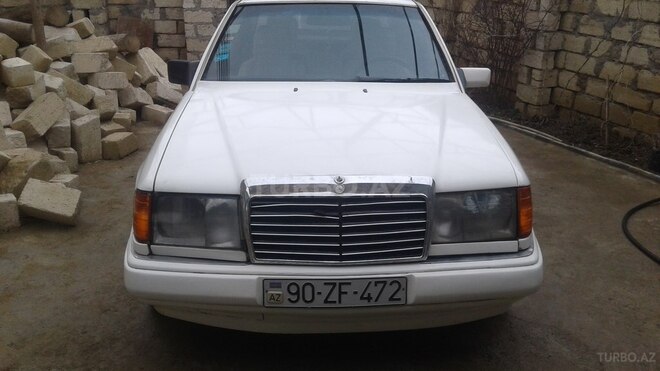 Mercedes E 200 1992, 325,428 km - 2.0 l - Bakı