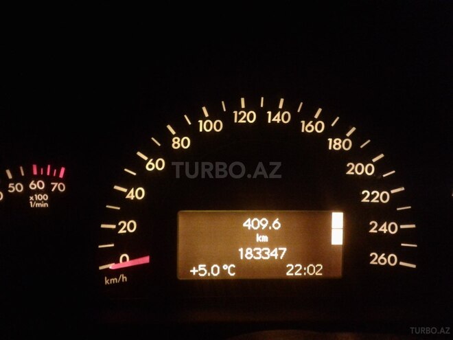 Mercedes C 200 2000, 1,833,472 km - 0.2 л - Ucar