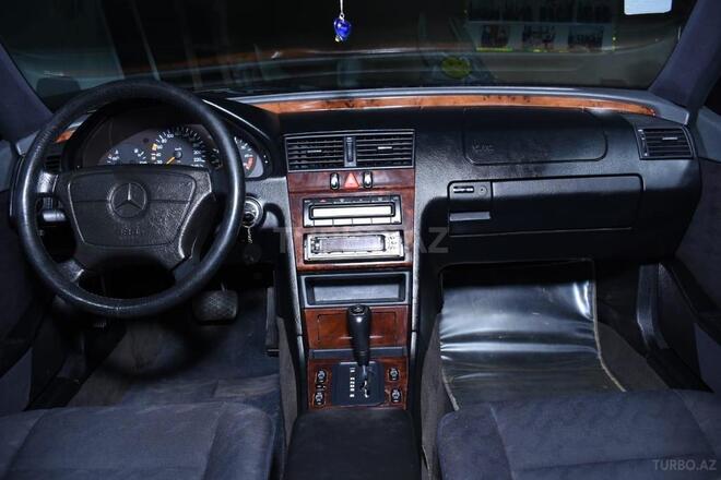 Mercedes C 220 1996, 119,000 km - 2.2 л - Bakı