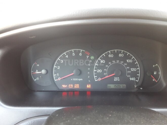 Hyundai Elantra 2001, 150,000 km - 2.0 l - Gəncə