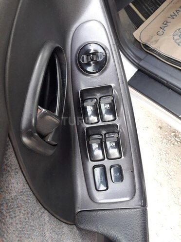 Hyundai Elantra 2001, 150,000 km - 2.0 l - Gəncə