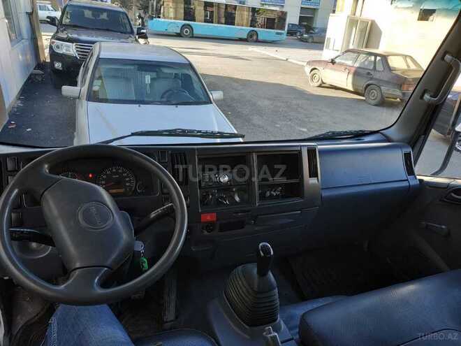 Isuzu  2011, 80,000 km - 4.6 l - Sumqayıt