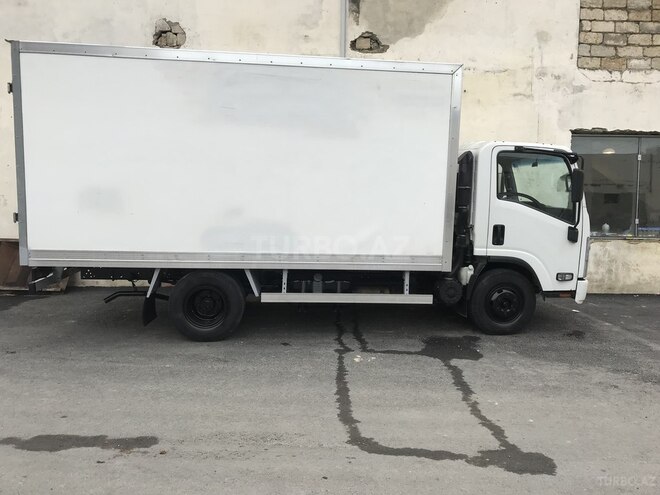 Isuzu  2011, 80,000 km - 4.6 l - Sumqayıt