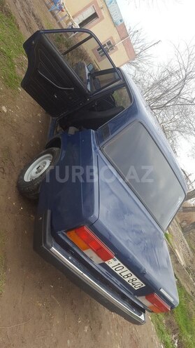LADA (VAZ) 2107 1999, 220,000 km - 1.6 l - Salyan