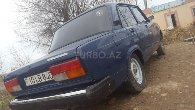 LADA (VAZ) 2107 1999, 220,000 km - 1.6 l - Salyan