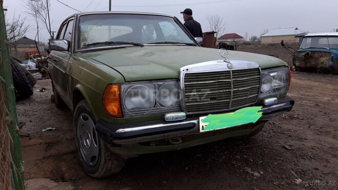 Mercedes 200 1984, 200,889 km - 2.0 l - Bakı