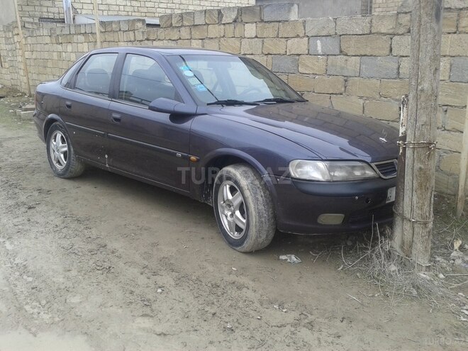 Opel Vectra 1997, 450,000 km - 1.8 l - Bakı