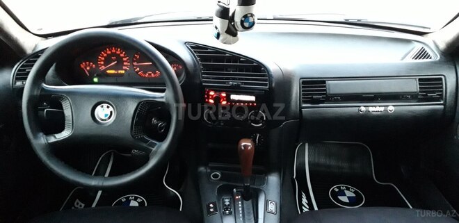 BMW 318 1994, 400,000 km - 1.8 l - Bakı