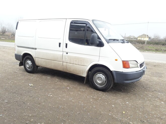Ford Transit 1999, 310,000 km - 2.5 л - Saatlı