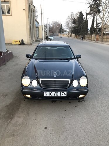 Mercedes E 280 2000, 321,000 km - 2.8 l - Bakı