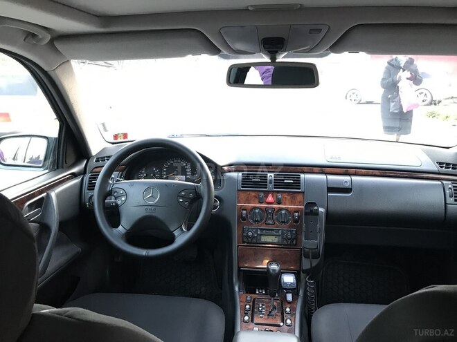 Mercedes E 280 2000, 321,000 km - 2.8 l - Bakı