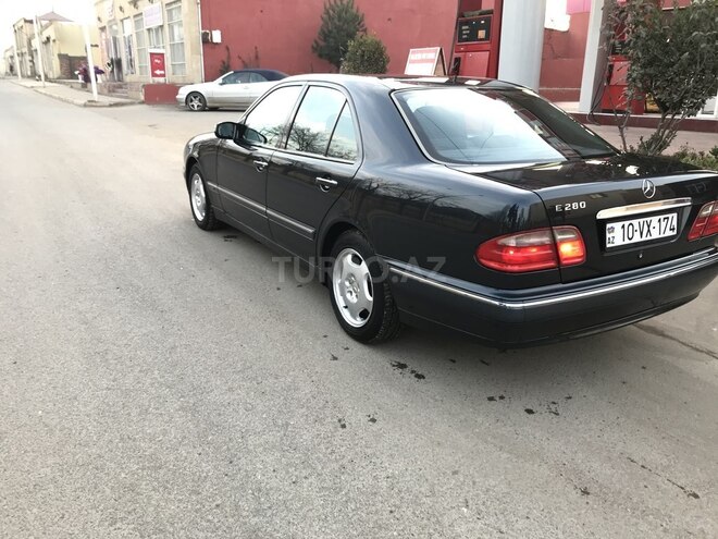 Mercedes E 280 2000, 321,000 km - 2.8 l - Bakı