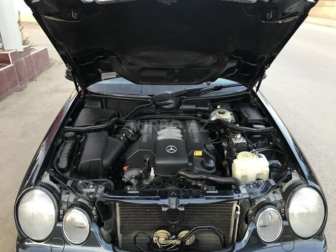 Mercedes E 280 2000, 321,000 km - 2.8 l - Bakı