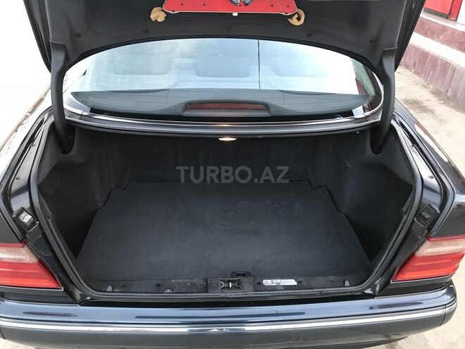 Mercedes E 280 2000, 321,000 km - 2.8 l - Bakı
