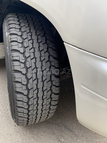 Lexus LX 470 2005, 240,000 km - 4.7 л - Bakı