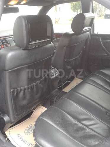 Mercedes E 240 1999, 246,291 km - 2.4 l - Bakı