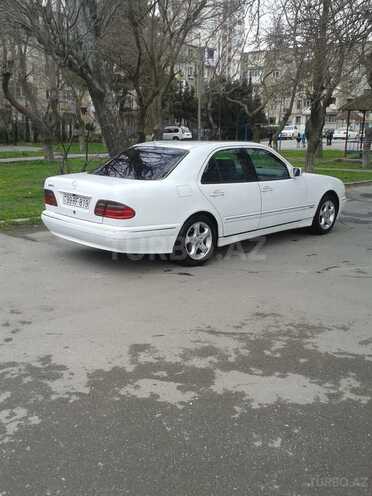 Mercedes E 240 1999, 246,291 km - 2.4 l - Bakı