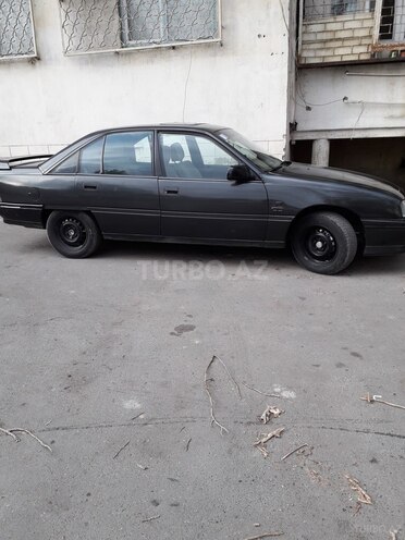 Opel Omega 1990, 300,000 km - 2.4 l - Bakı