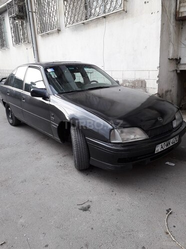 Opel Omega 1990, 300,000 km - 2.4 l - Bakı
