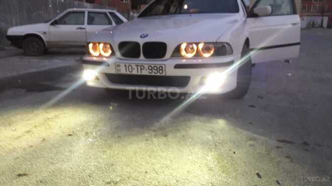 BMW 528 1998, 298,500 km - 2.8 l - Bakı