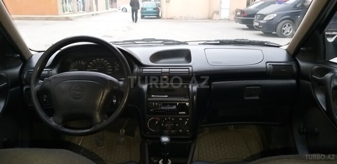 Opel Astra 1996, 300,237 km - 1.6 l - Bakı