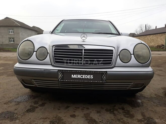 Mercedes E 200 1998, 275,000 km - 0.2 l - Masallı