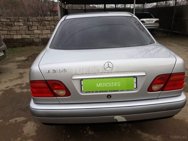 Mercedes E 200 1998, 275,000 km - 0.2 l - Masallı