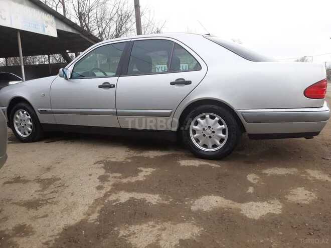 Mercedes E 200 1998, 275,000 km - 0.2 l - Masallı