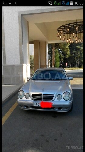 Mercedes E 240 2001, 198,785 km - 2.4 л - Goranboy