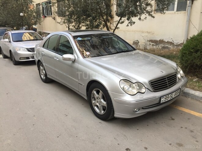 Mercedes C 270 2004, 272,343 km - 2.7 l - Bakı