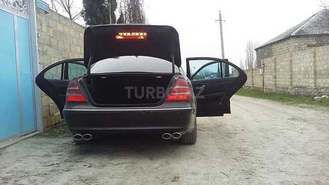 Mercedes E 260 2002, 255,000 km - 2.6 l - Şabran