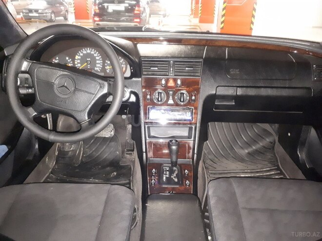 Mercedes C 180 1997, 251,000 km - 1.8 l - Gəncə