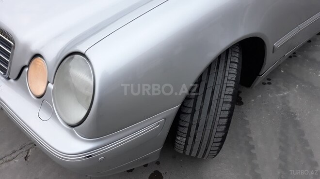 Mercedes E 270 2000, 425,184 km - 2.7 л - Bakı