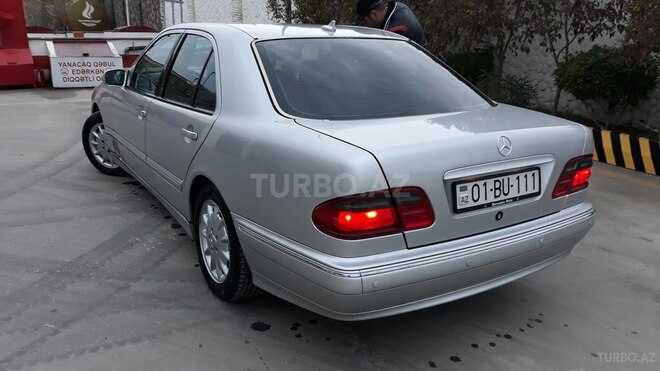 Mercedes E 270 2000, 425,184 km - 2.7 л - Bakı