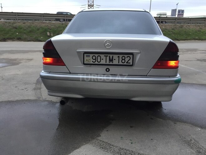 Mercedes C 180 1999, 276,000 km - 1.8 l - Bakı