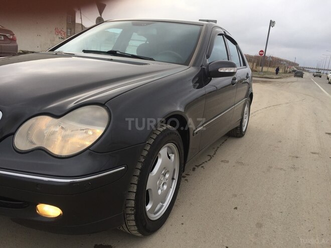 Mercedes C 200 2001, 300,000 km - 2.0 l - Bakı