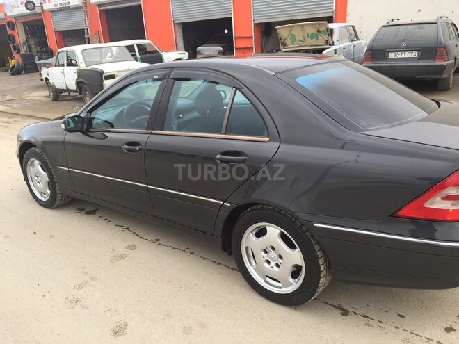 Mercedes C 200 2001, 300,000 km - 2.0 l - Bakı