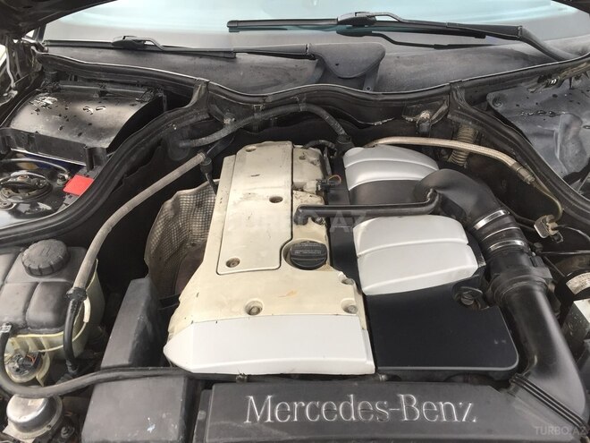 Mercedes C 200 2001, 300,000 km - 2.0 l - Bakı